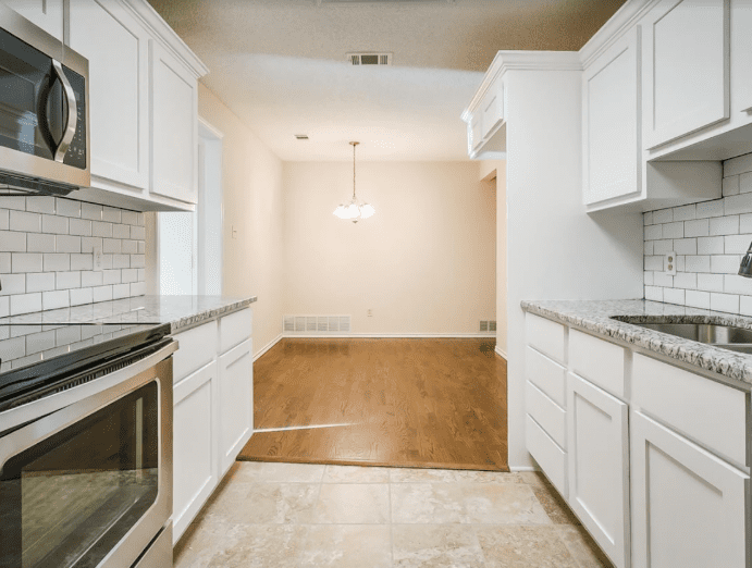 Why You Should Hire Professional Drywall Repair Contractors in Fort Worth, Texas